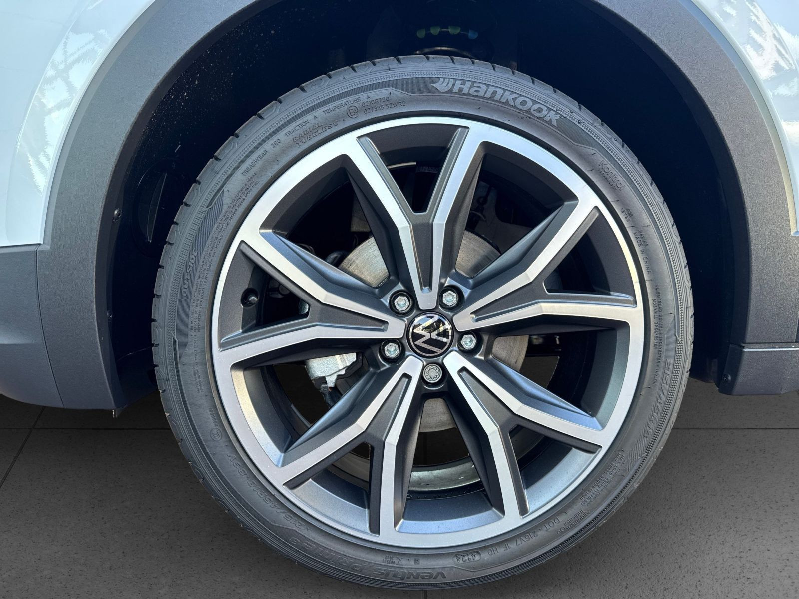 Volkswagen - T-Cross_9