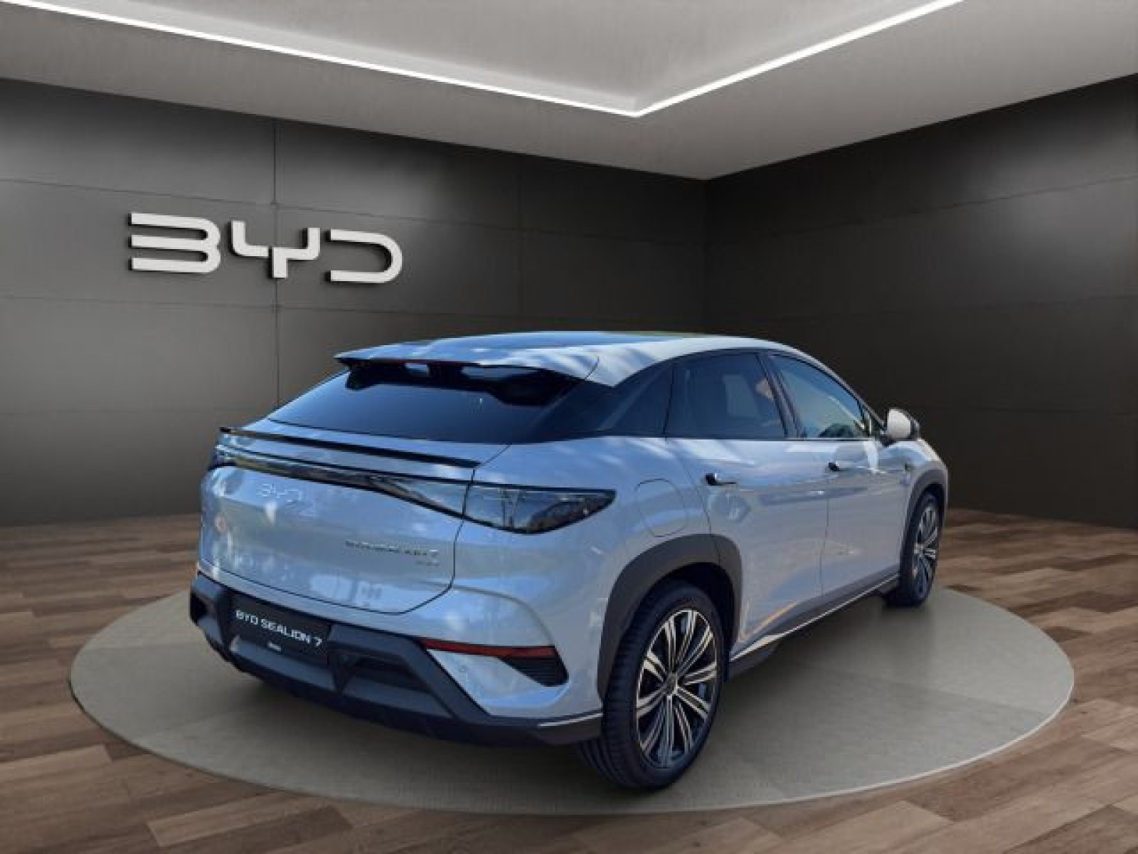 BYD - Sealion 7_6