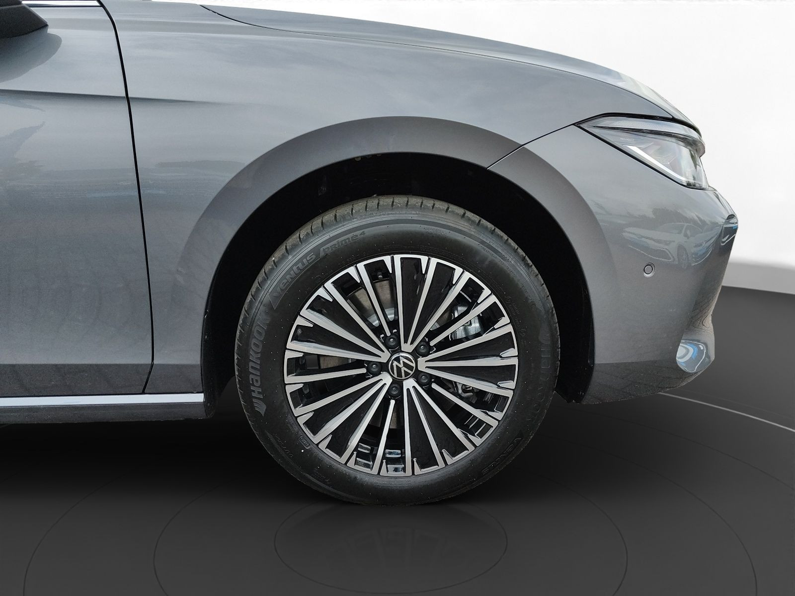 Volkswagen - Passat_15