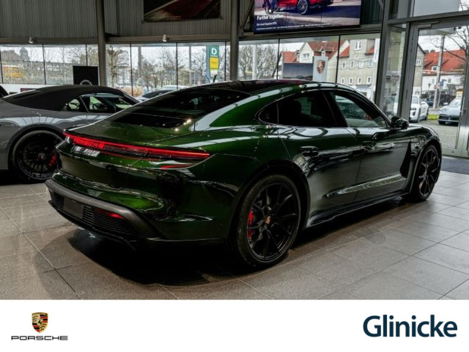 Porsche - Taycan_5