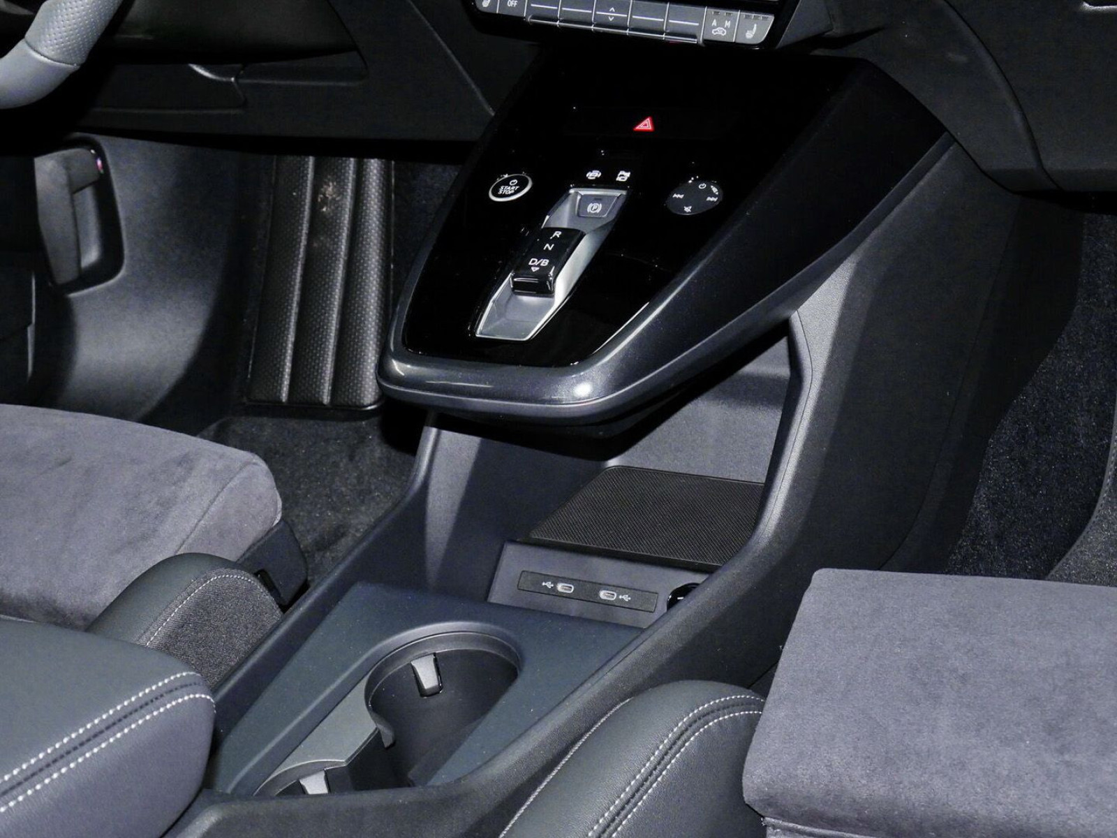 Audi - Q4 Sportback e-tron_6