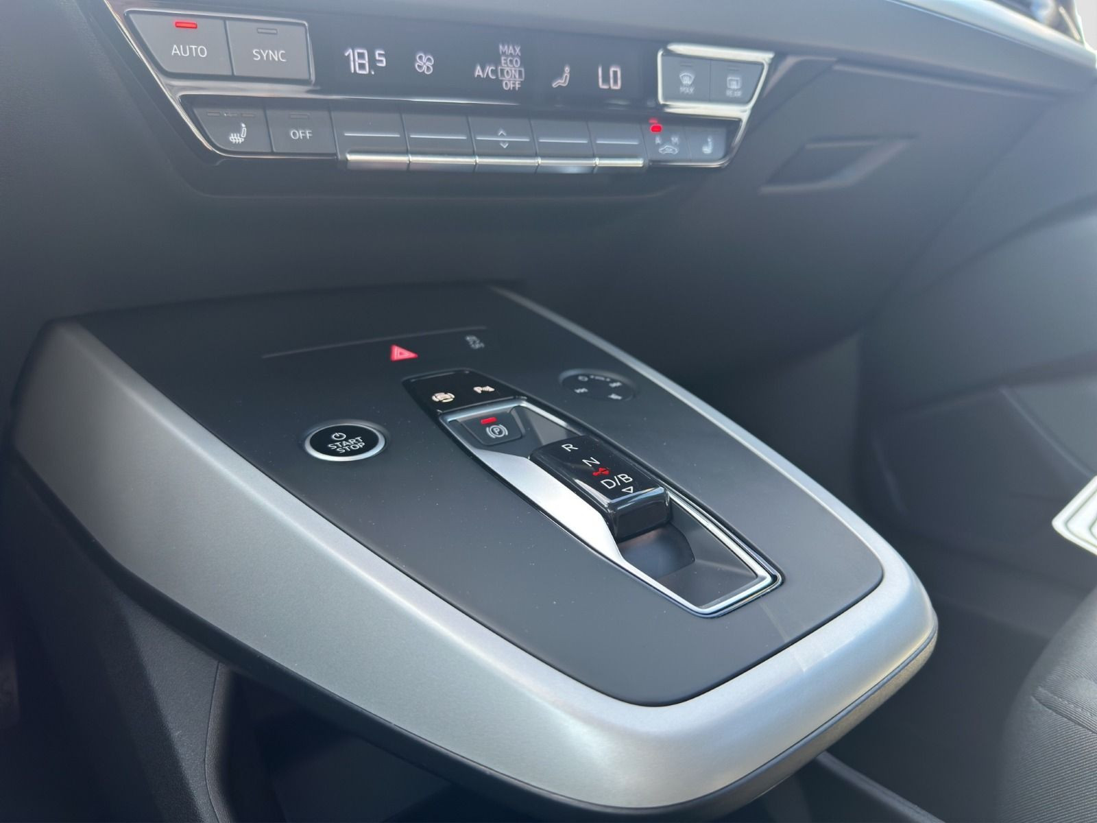 Audi - Q4_14