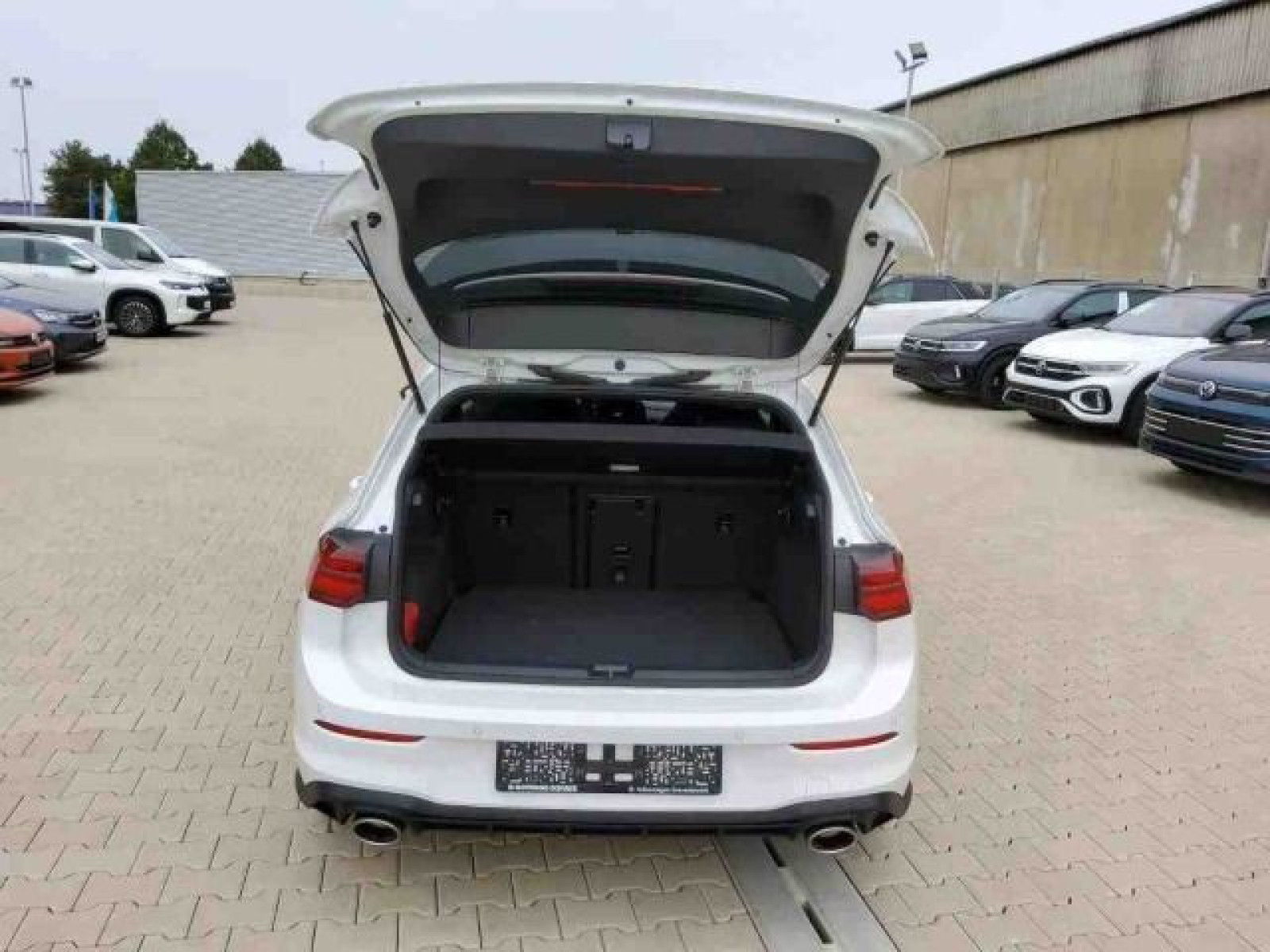 Volkswagen - Golf GTI_7