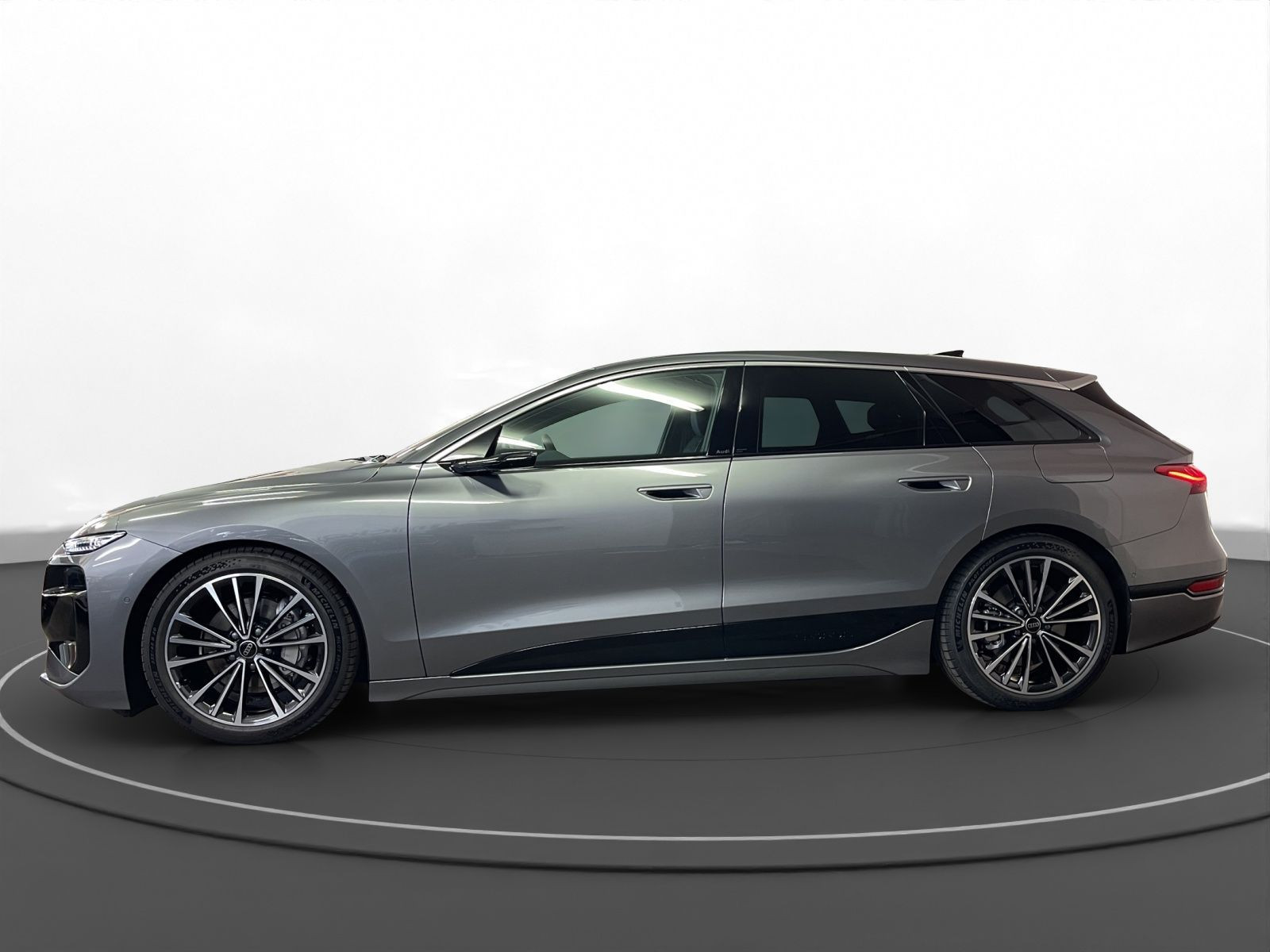 Audi - A6 Avant e-tron_8