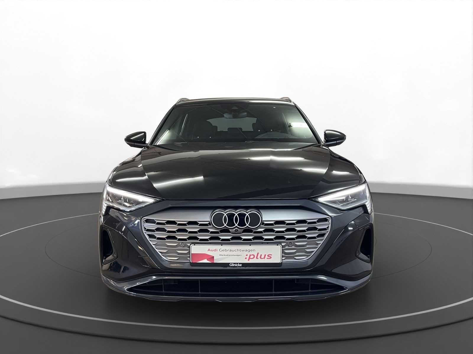 Audi - Q8 e-tron_4