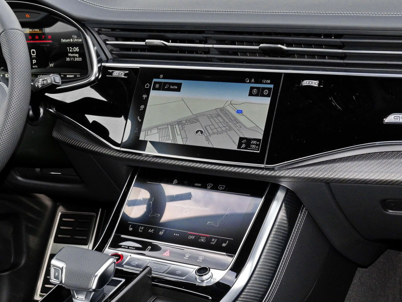 Audi - SQ8_7