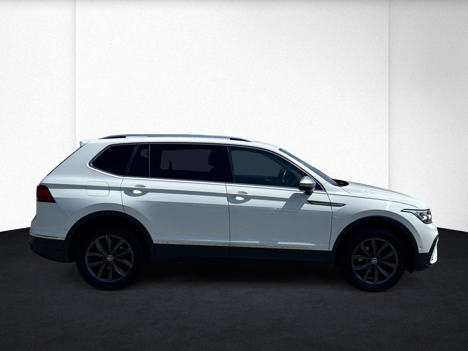 Volkswagen - Tiguan Allspace_6