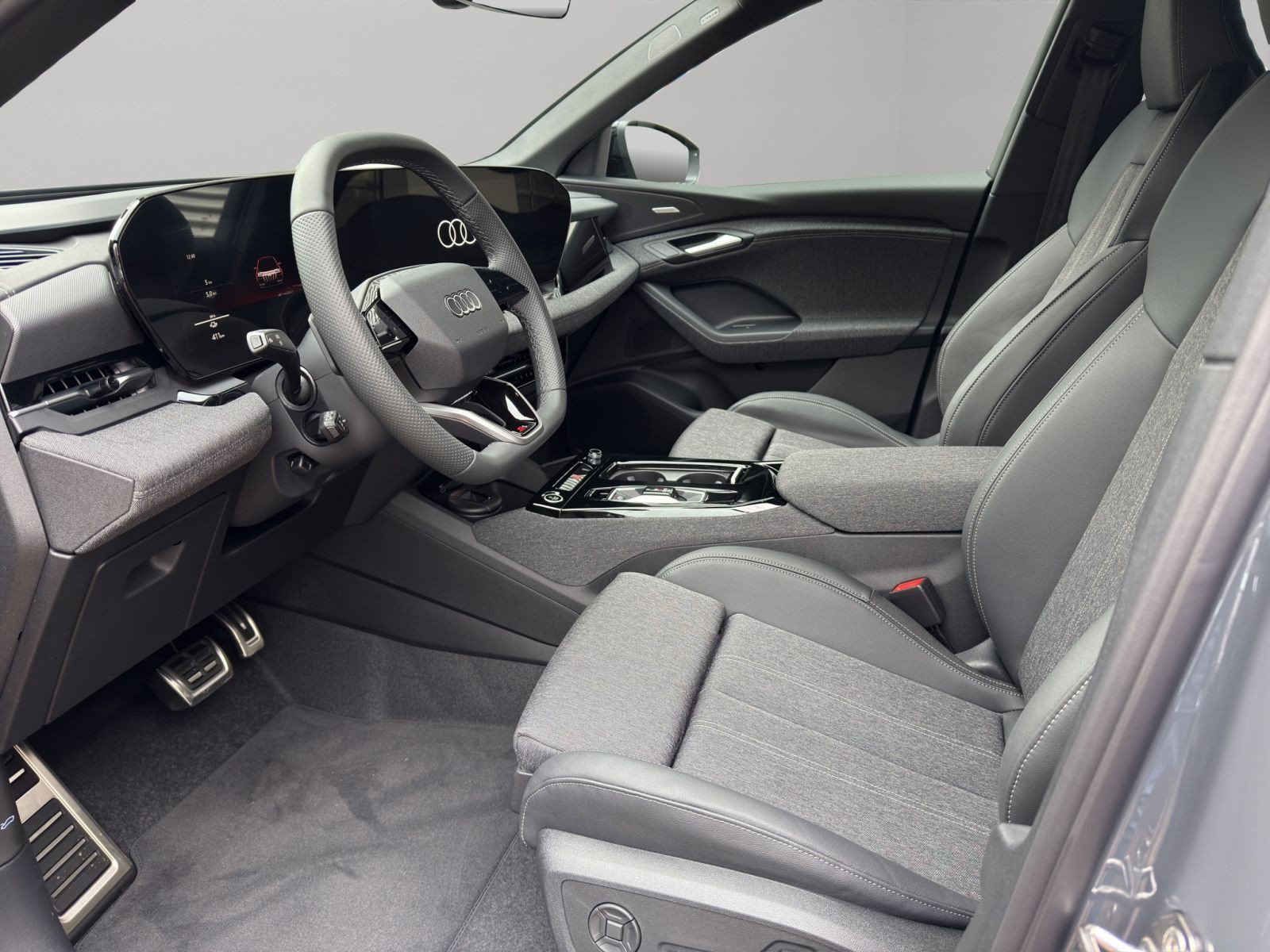 Audi - Q6 SUV e-tron_11