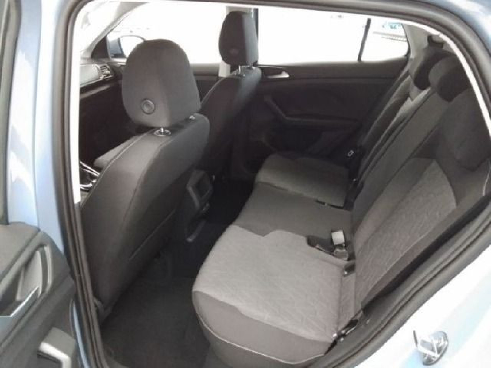 Volkswagen - T-Cross_10