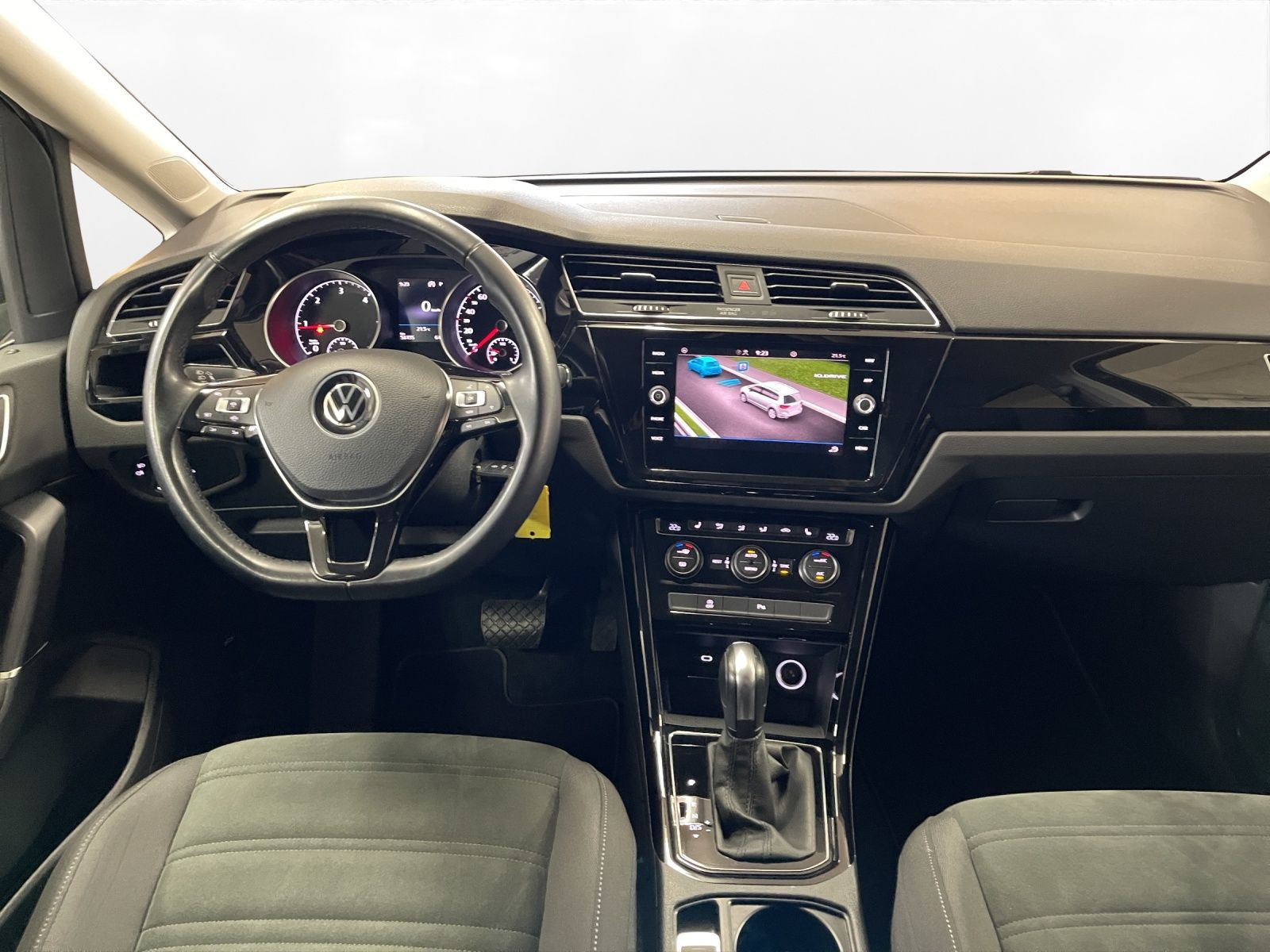 Volkswagen - Touran_20