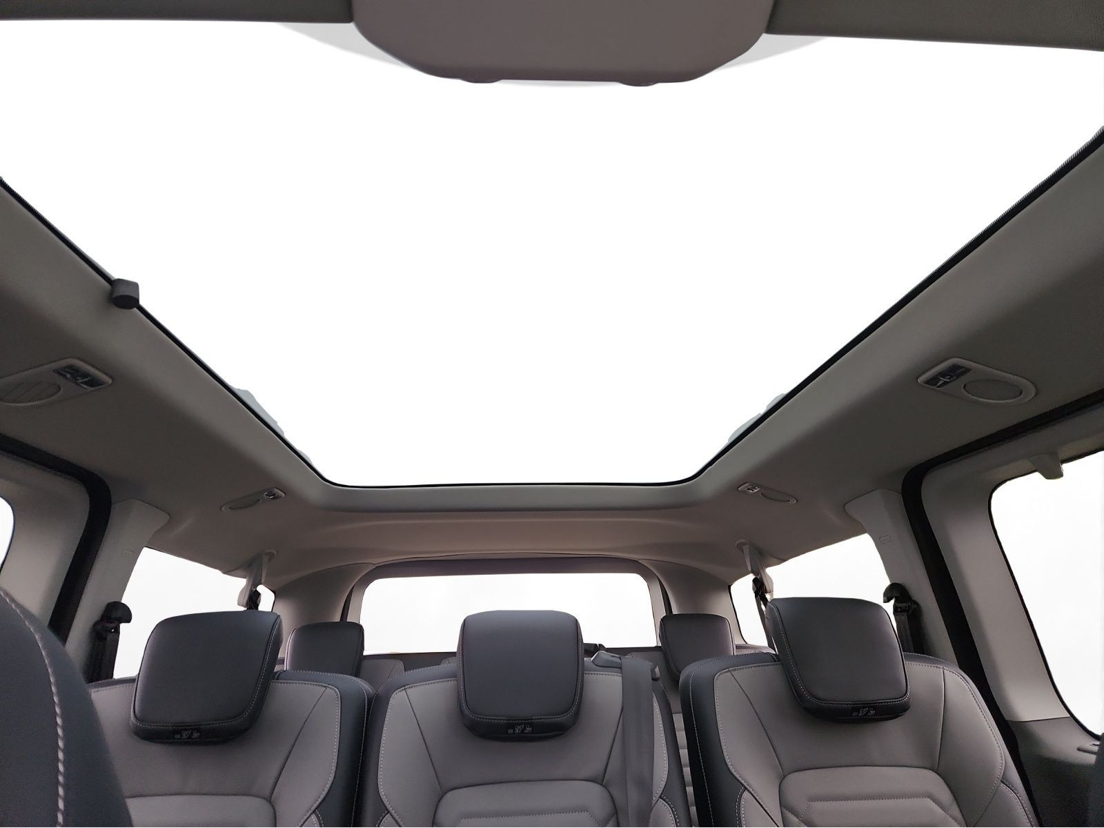 Volkswagen - Caravelle_18