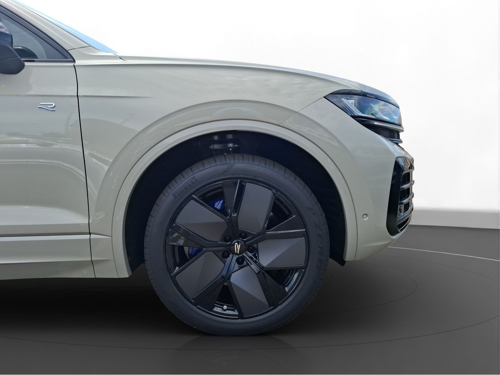 Volkswagen - Touareg_13