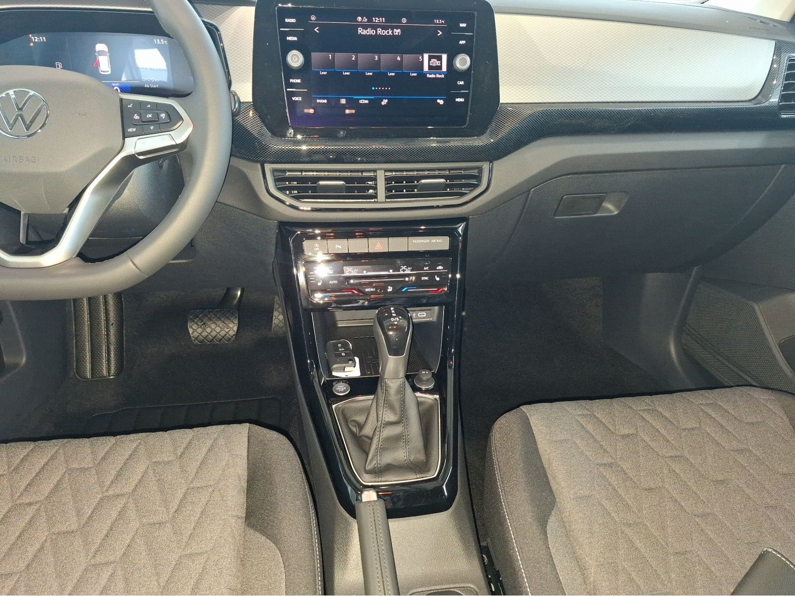 Volkswagen - T-Cross_7