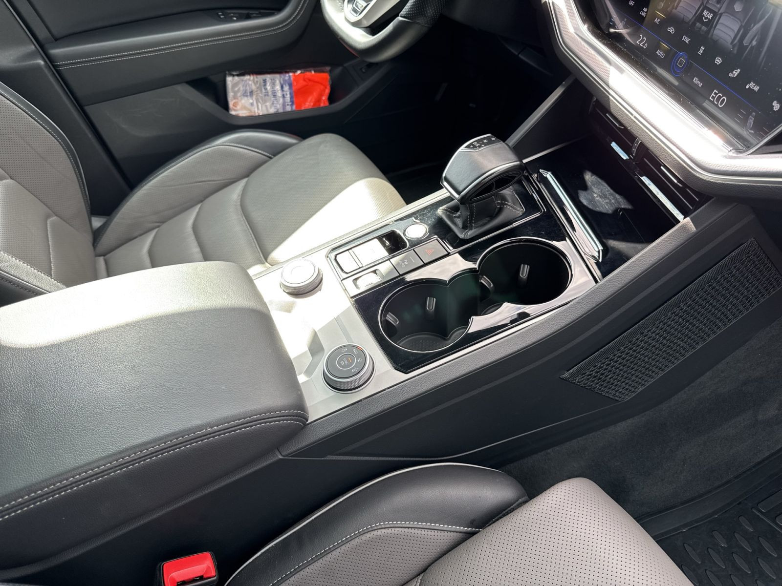 Volkswagen - Touareg_29