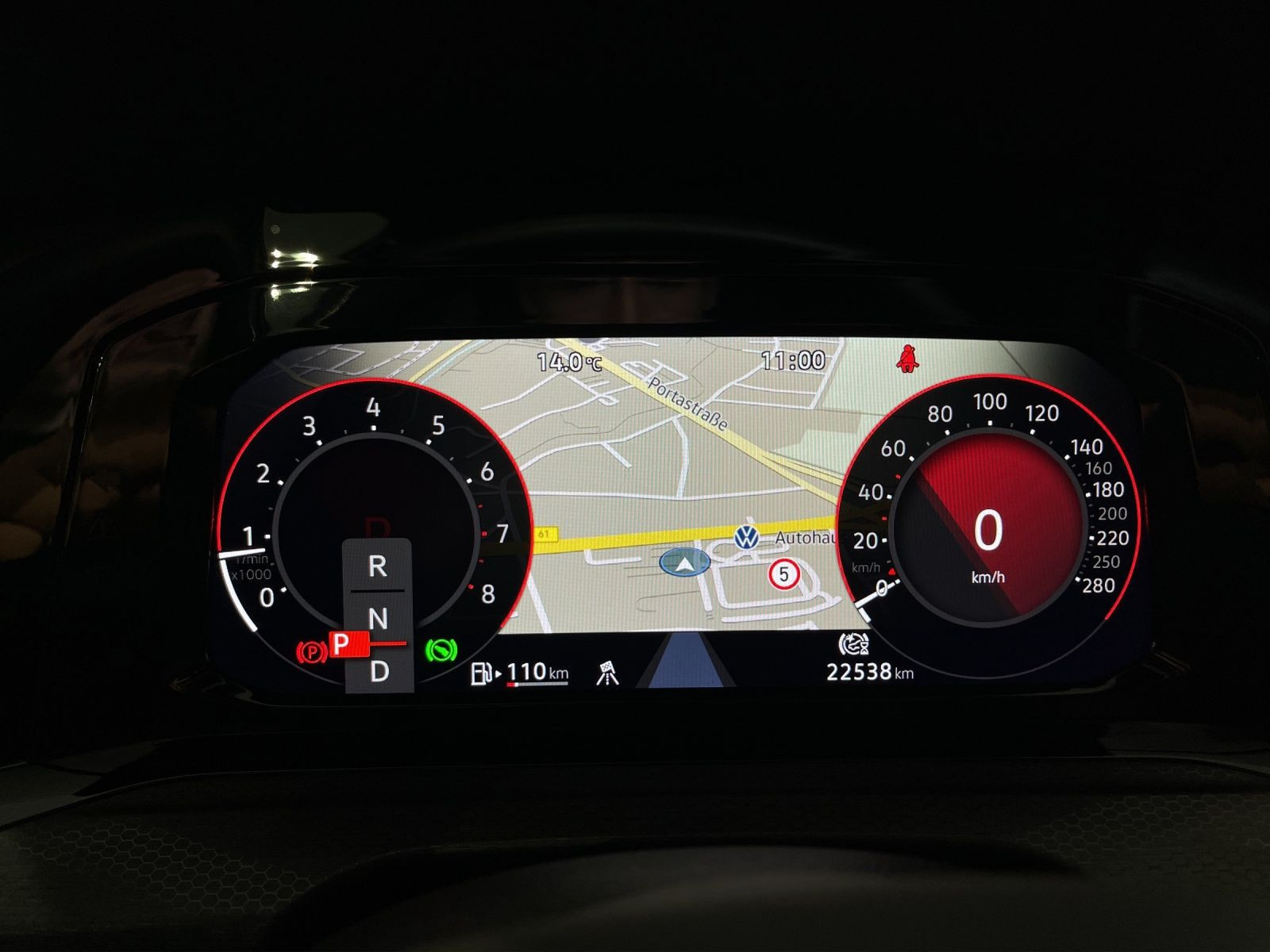 Volkswagen - Golf GTI_9