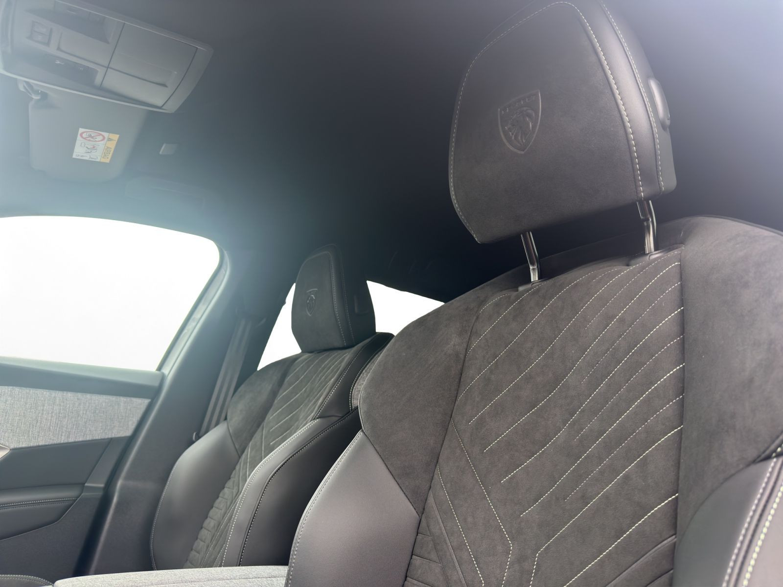 Peugeot - 5008_15