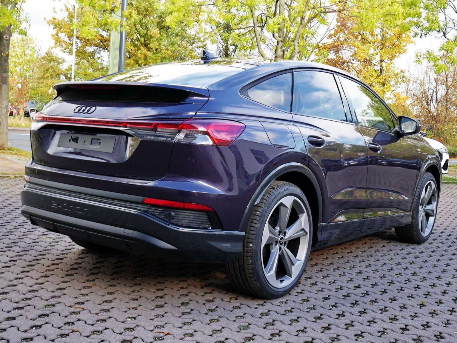 Audi - Q4 Sportback e-tron_2