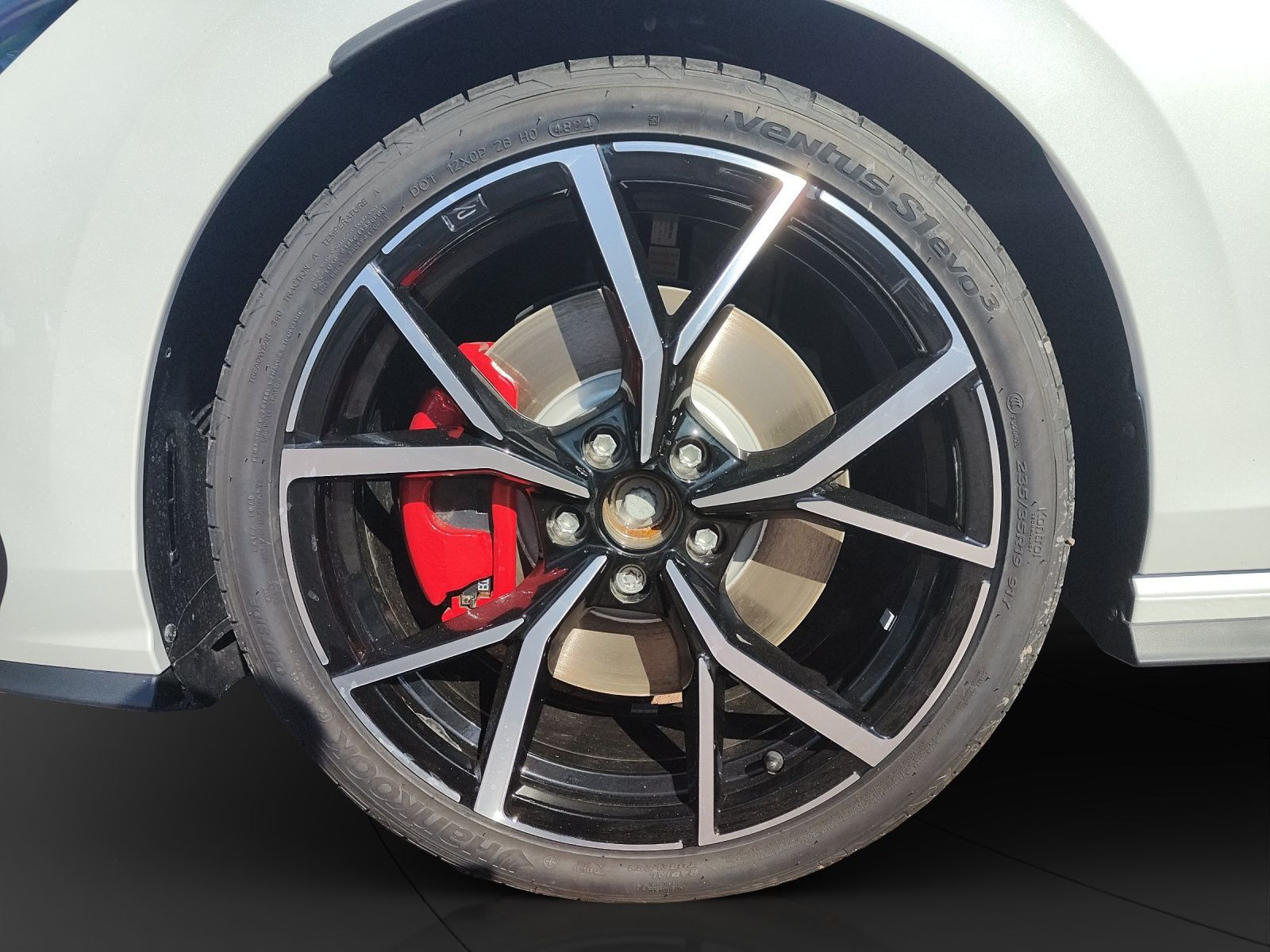 Volkswagen - Golf GTI_11
