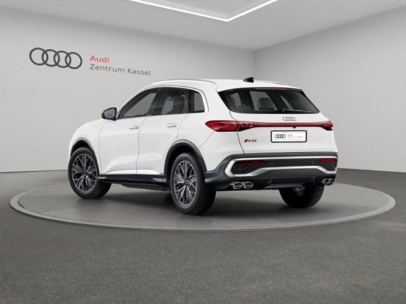 Audi - SQ5_5