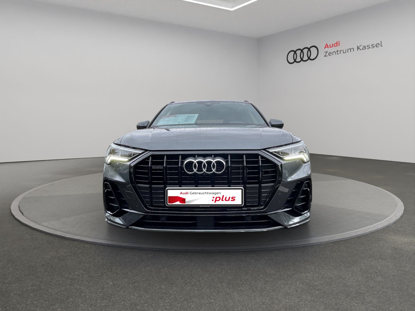 Audi - Q3_10 Audi - Q3_10