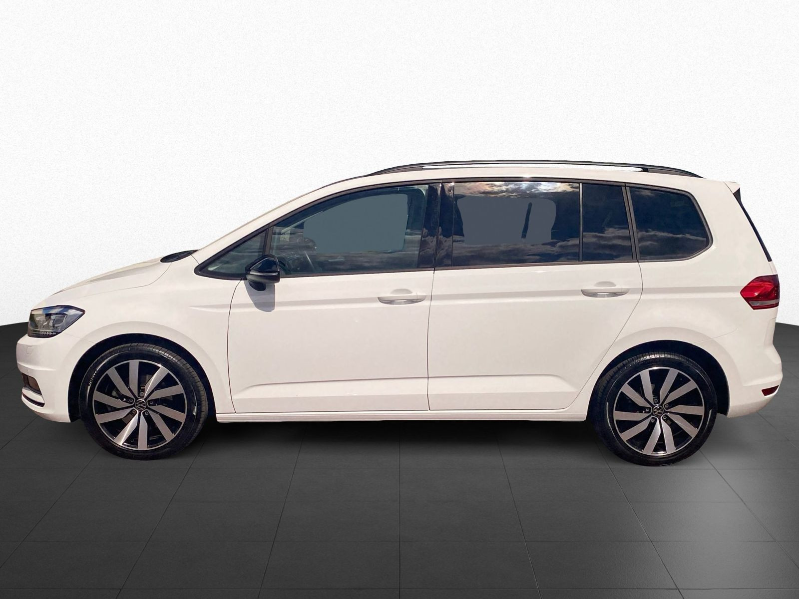 Volkswagen - Touran_7