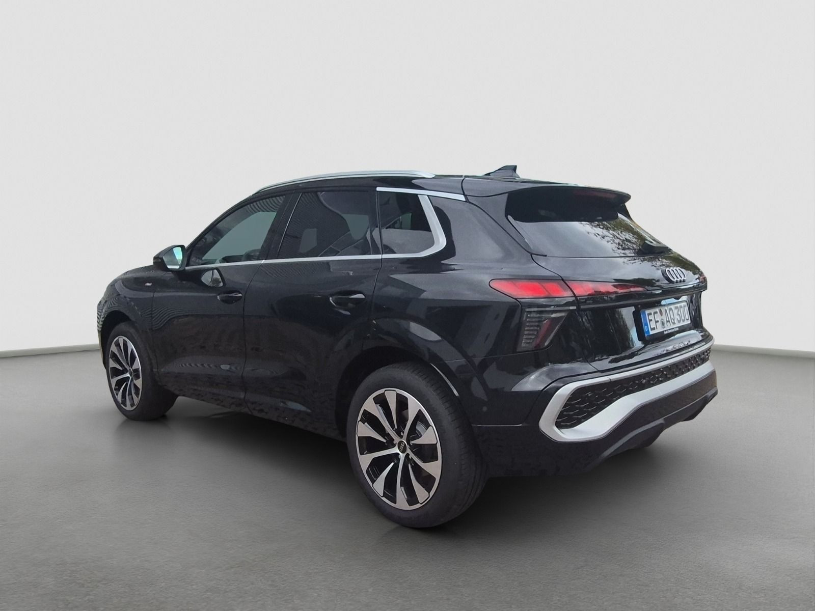 Audi - Q3_6 Audi - Q3_6