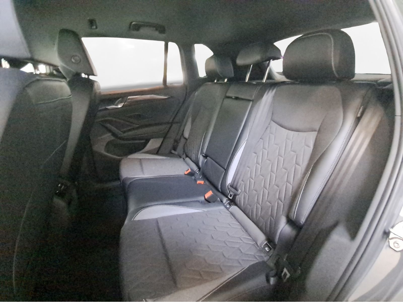 Volkswagen - Tiguan_10