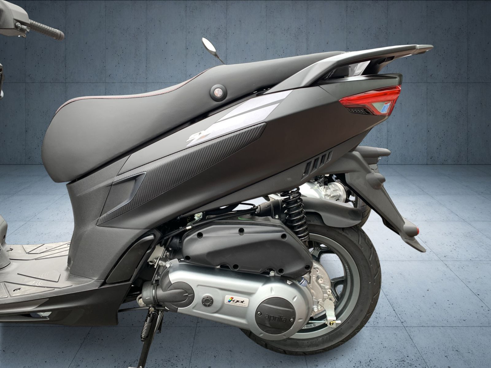 Aprilia - _16
