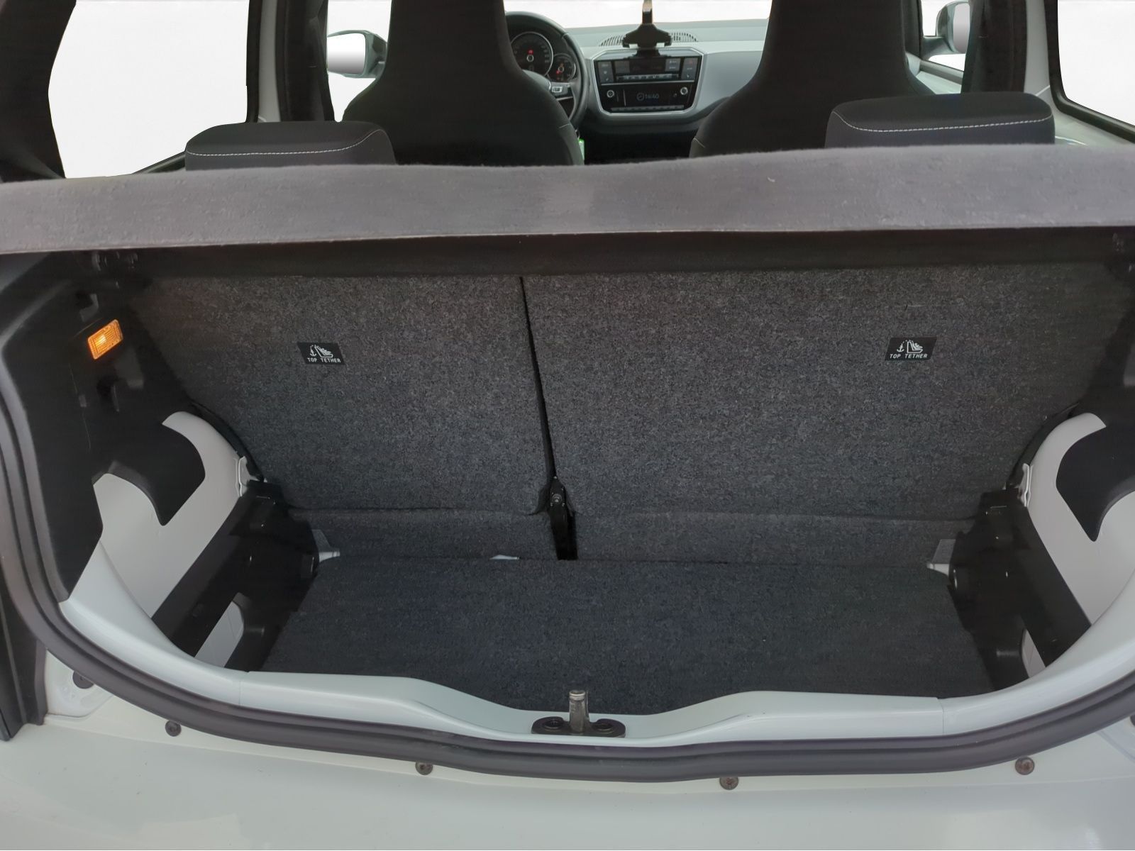 Volkswagen - up!_8