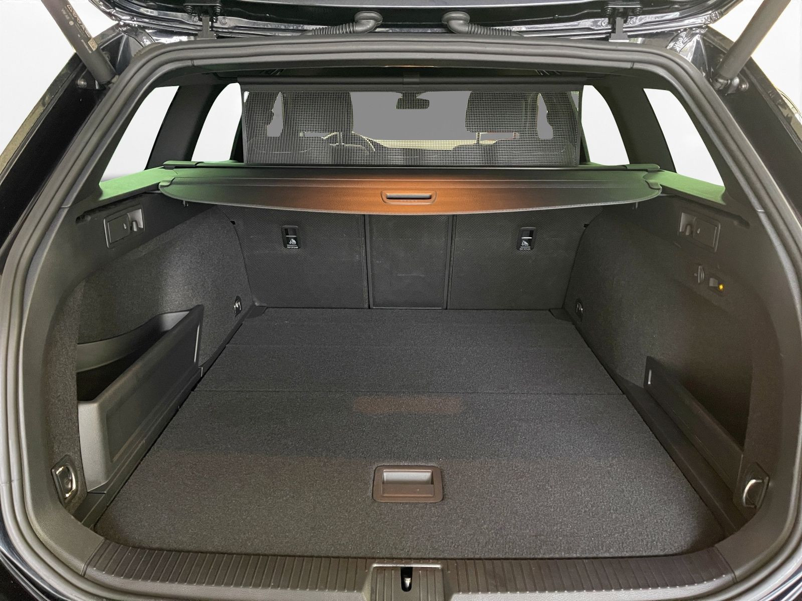 Volkswagen - Passat Variant_24