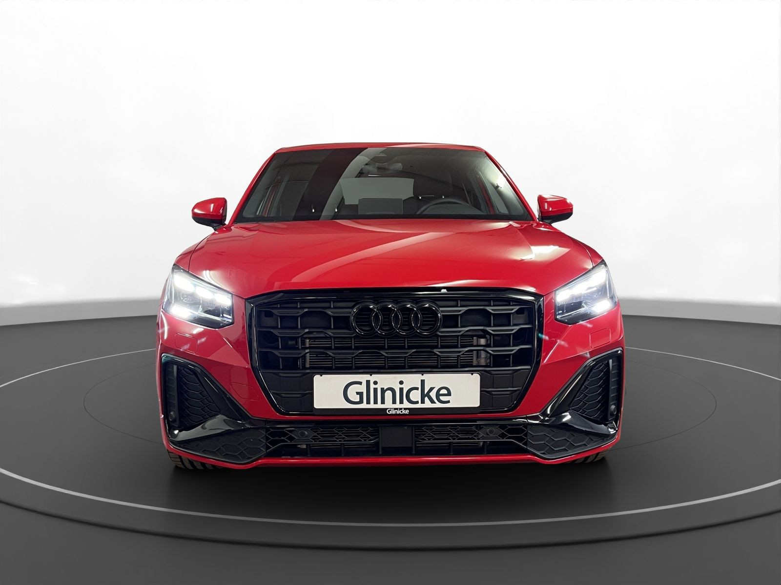 Audi - Q2_2