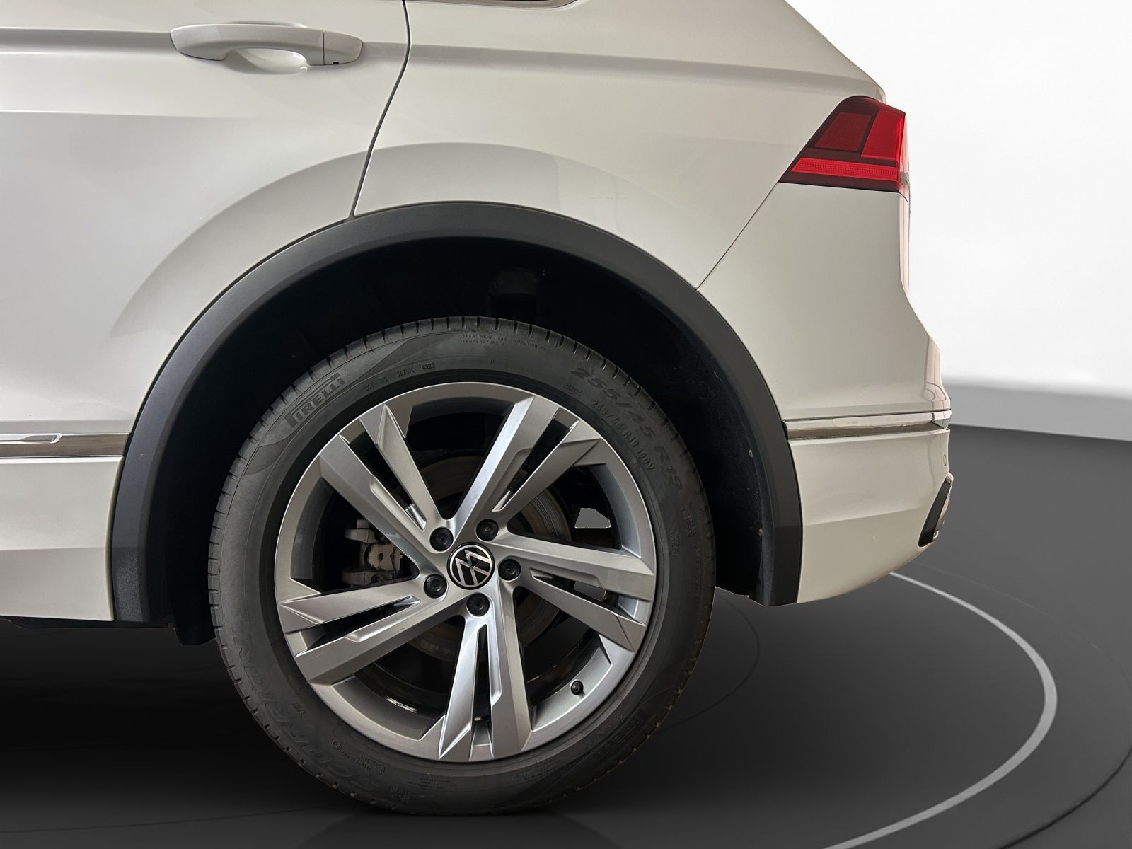 Volkswagen - Tiguan_12
