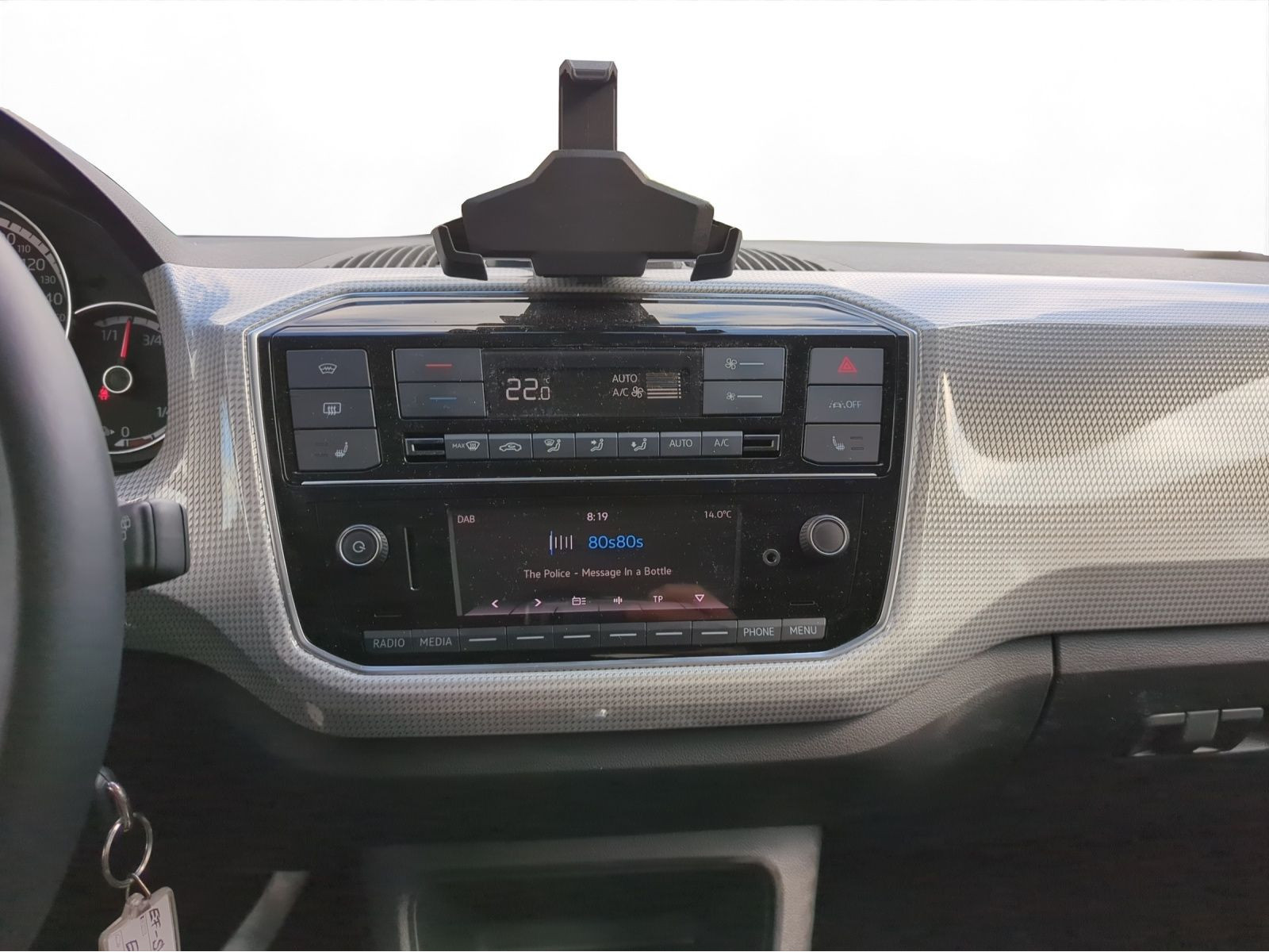 Volkswagen - e-up!_5