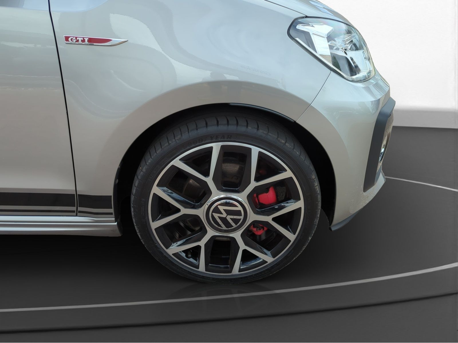 Volkswagen - up!_12