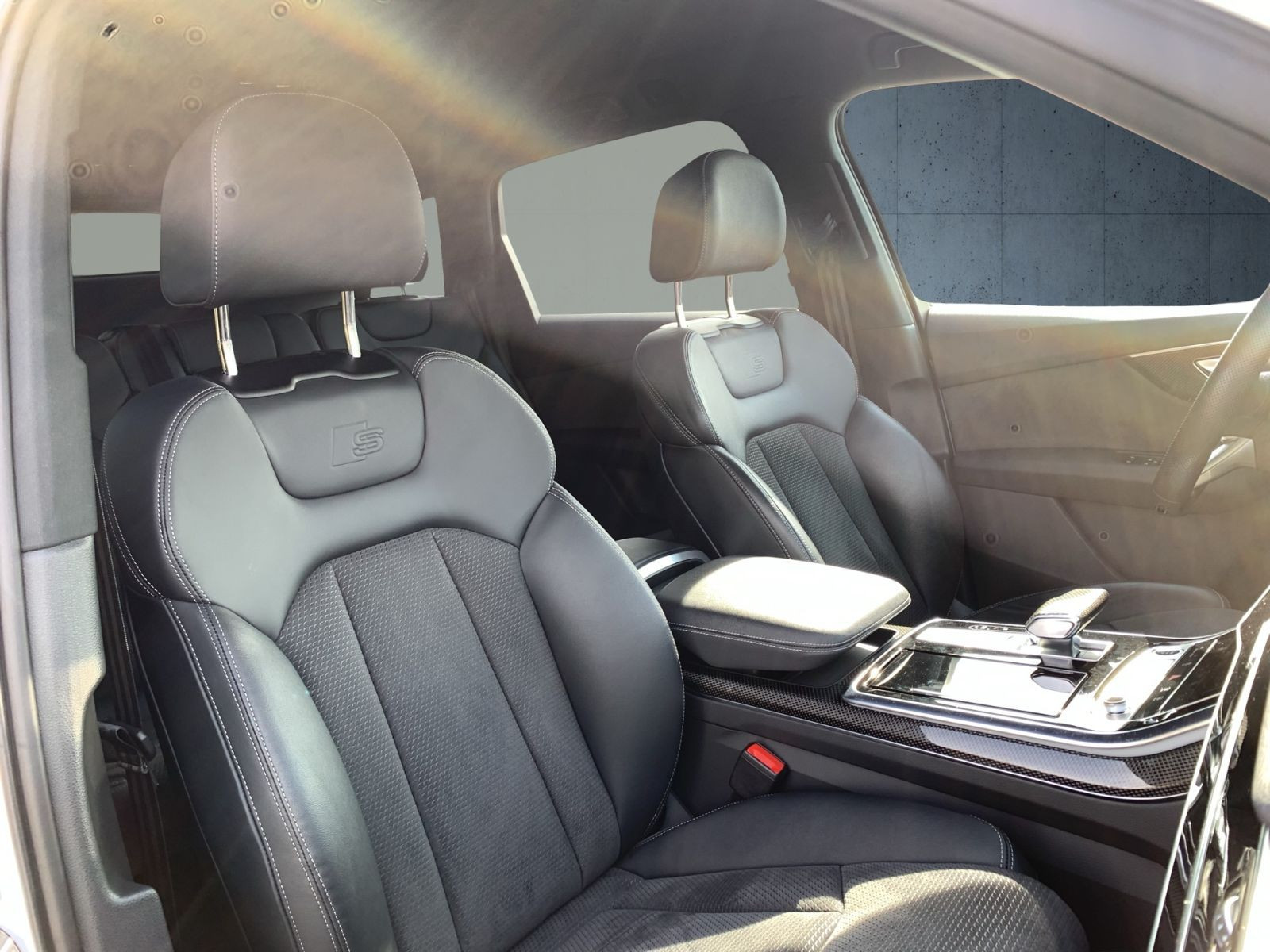 Audi - Q7_16