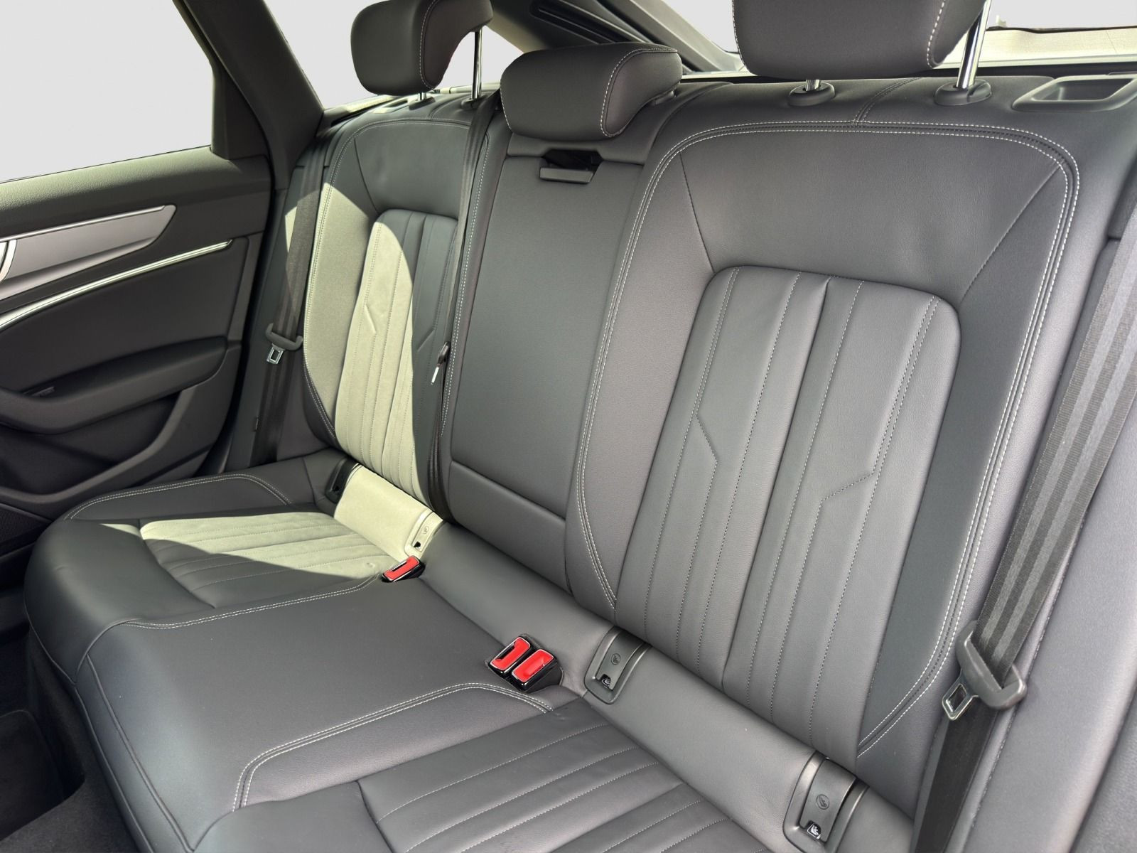 Audi - A6 Avant_10