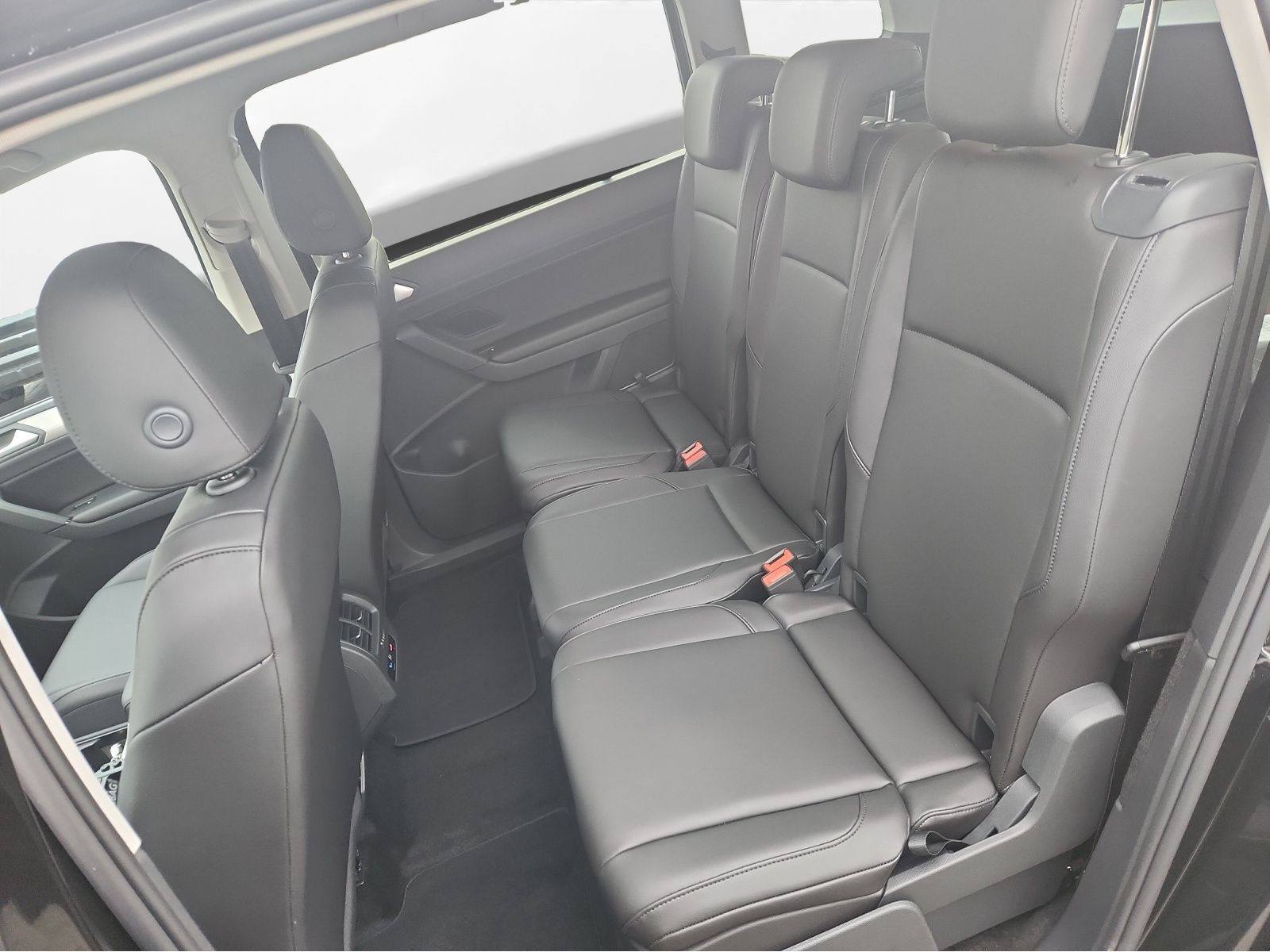 Volkswagen - Touran_15 Volkswagen - Touran_15