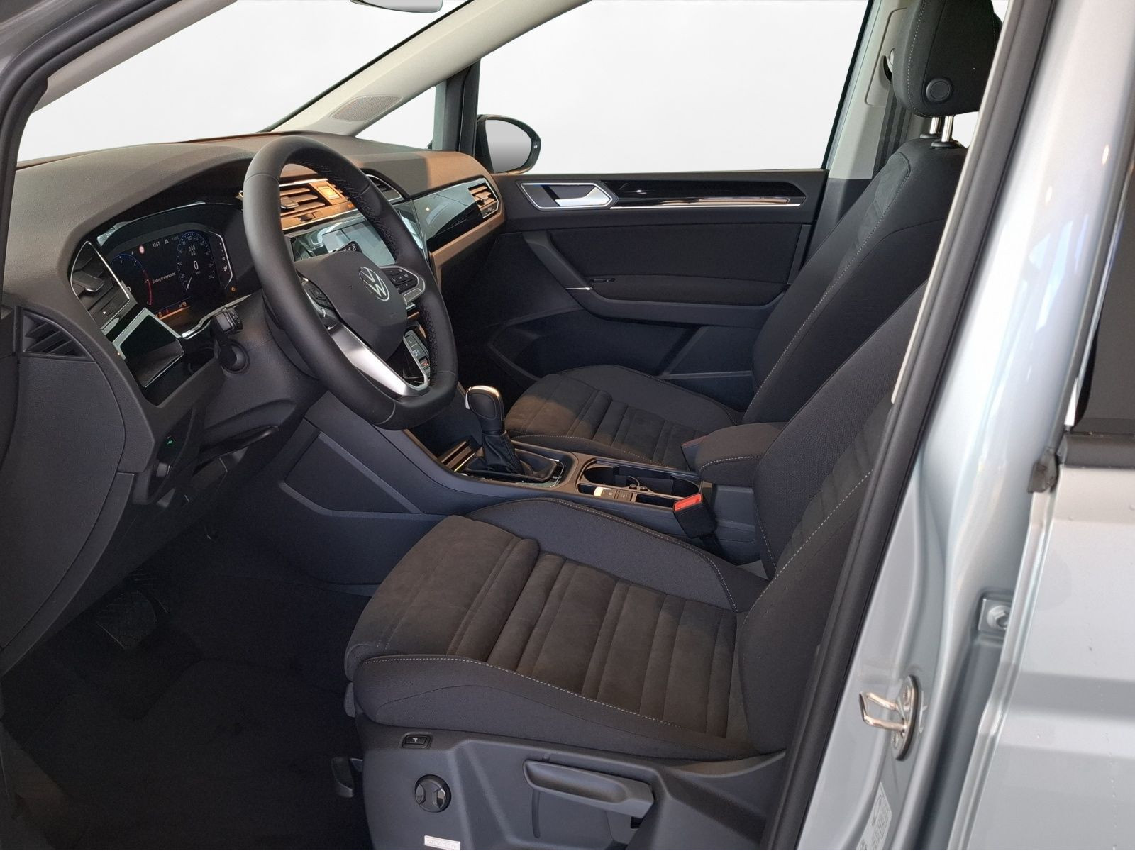 Volkswagen - Touran_4