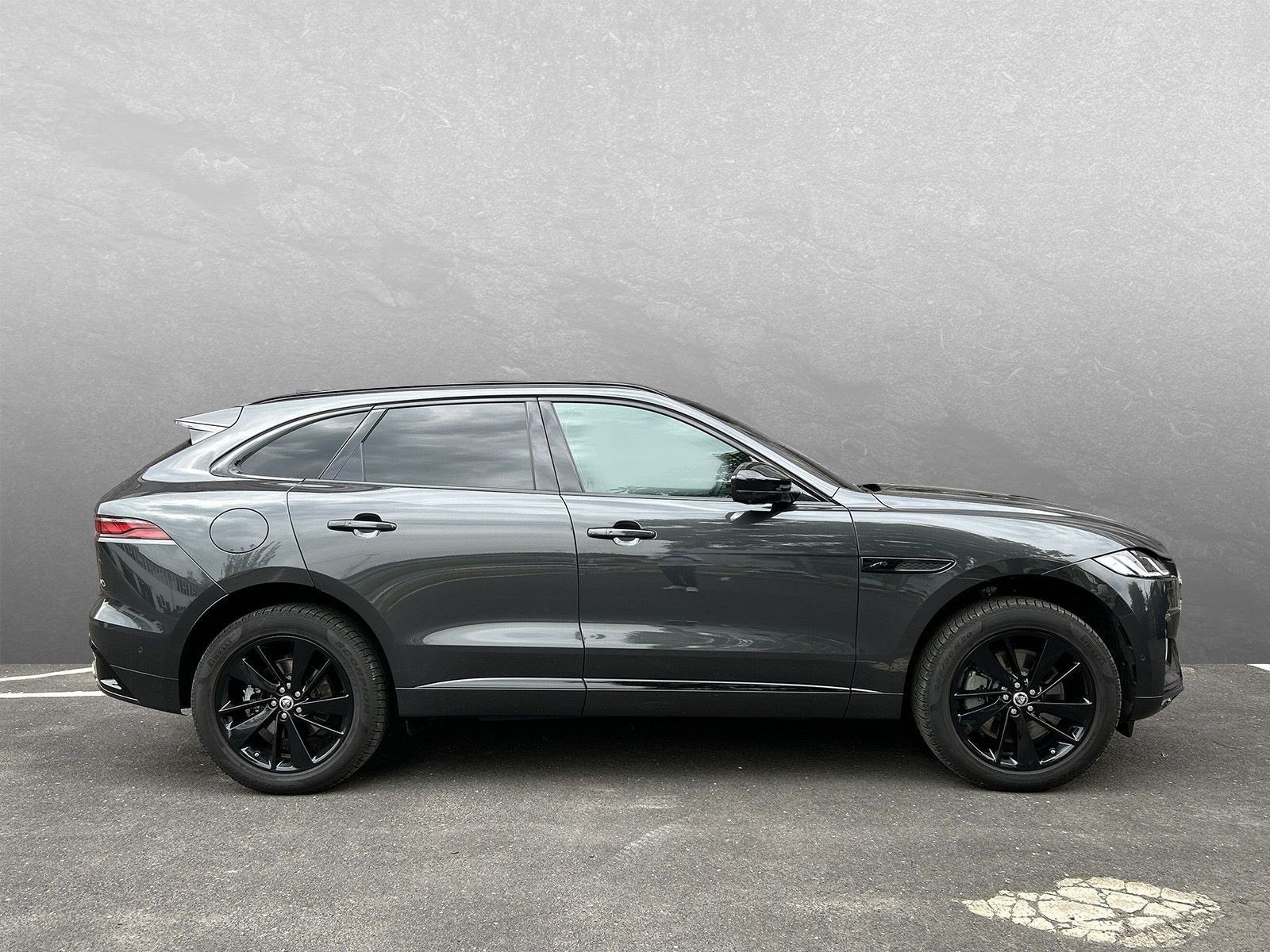 Jaguar - F-Pace_6