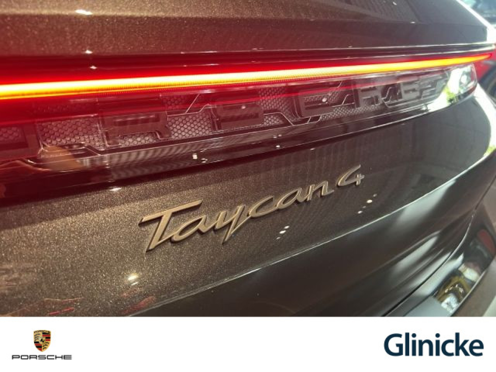 Porsche - Taycan_9