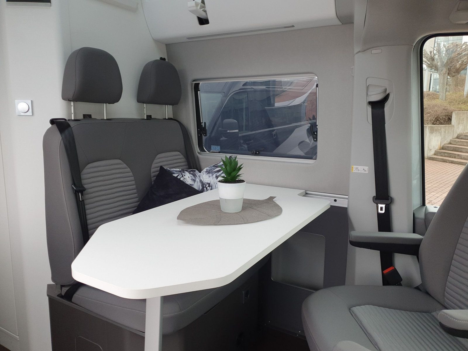 Volkswagen - Grand California 600_9