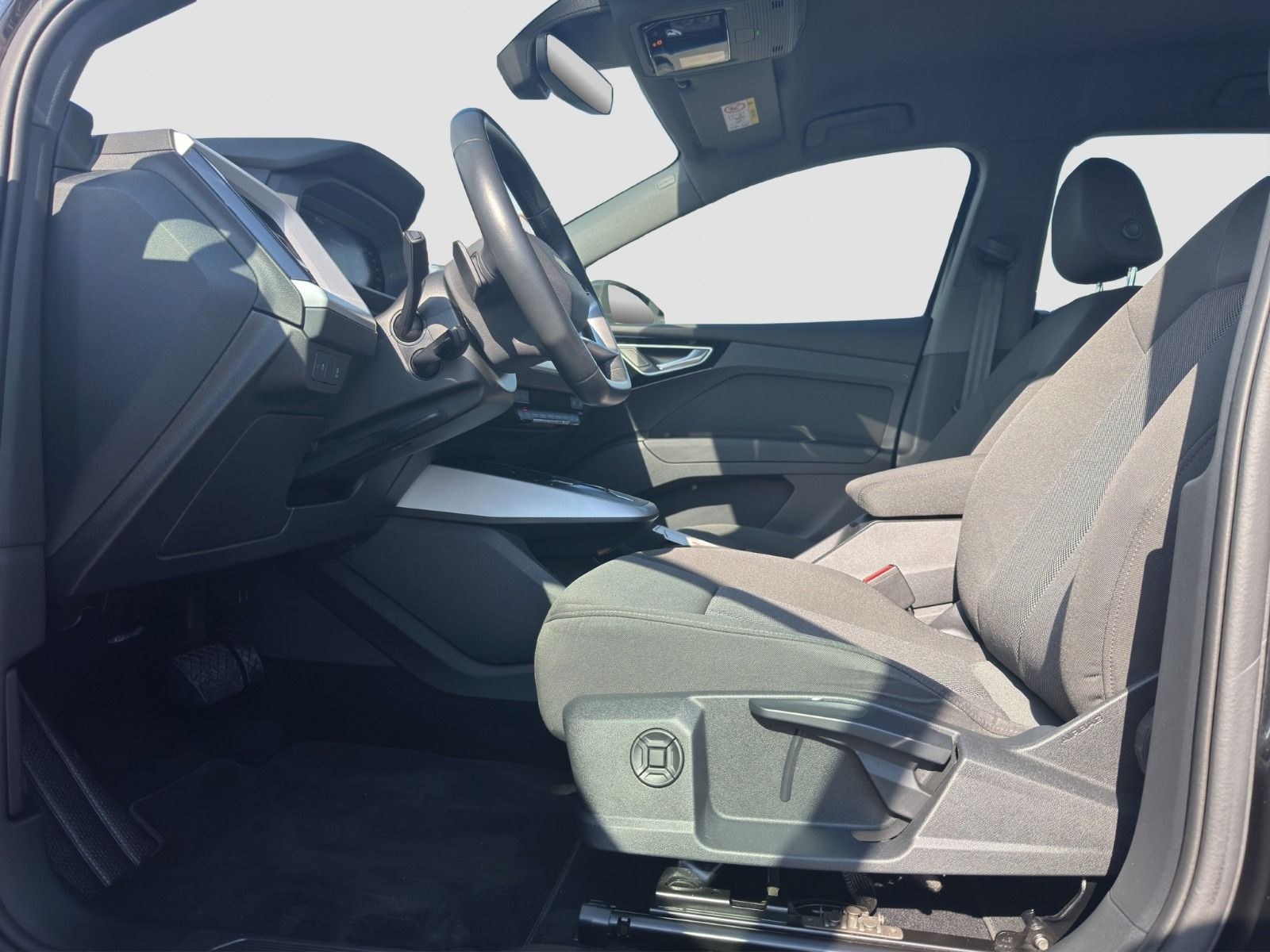 Audi - Q4_8