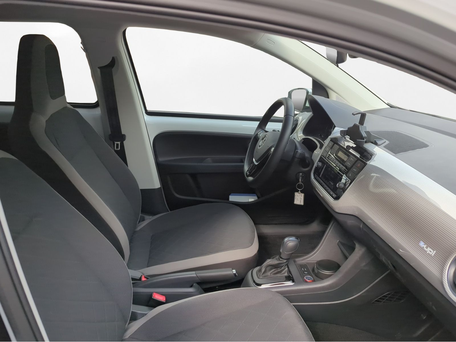 Volkswagen - e-up!_10
