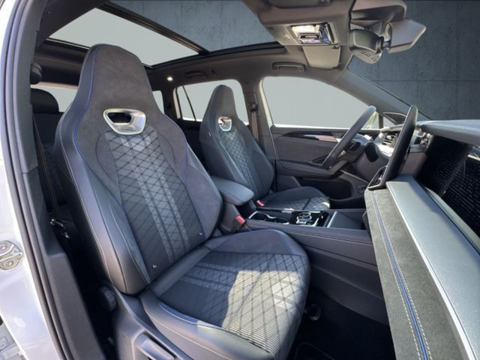 Volkswagen - Tayron_18
