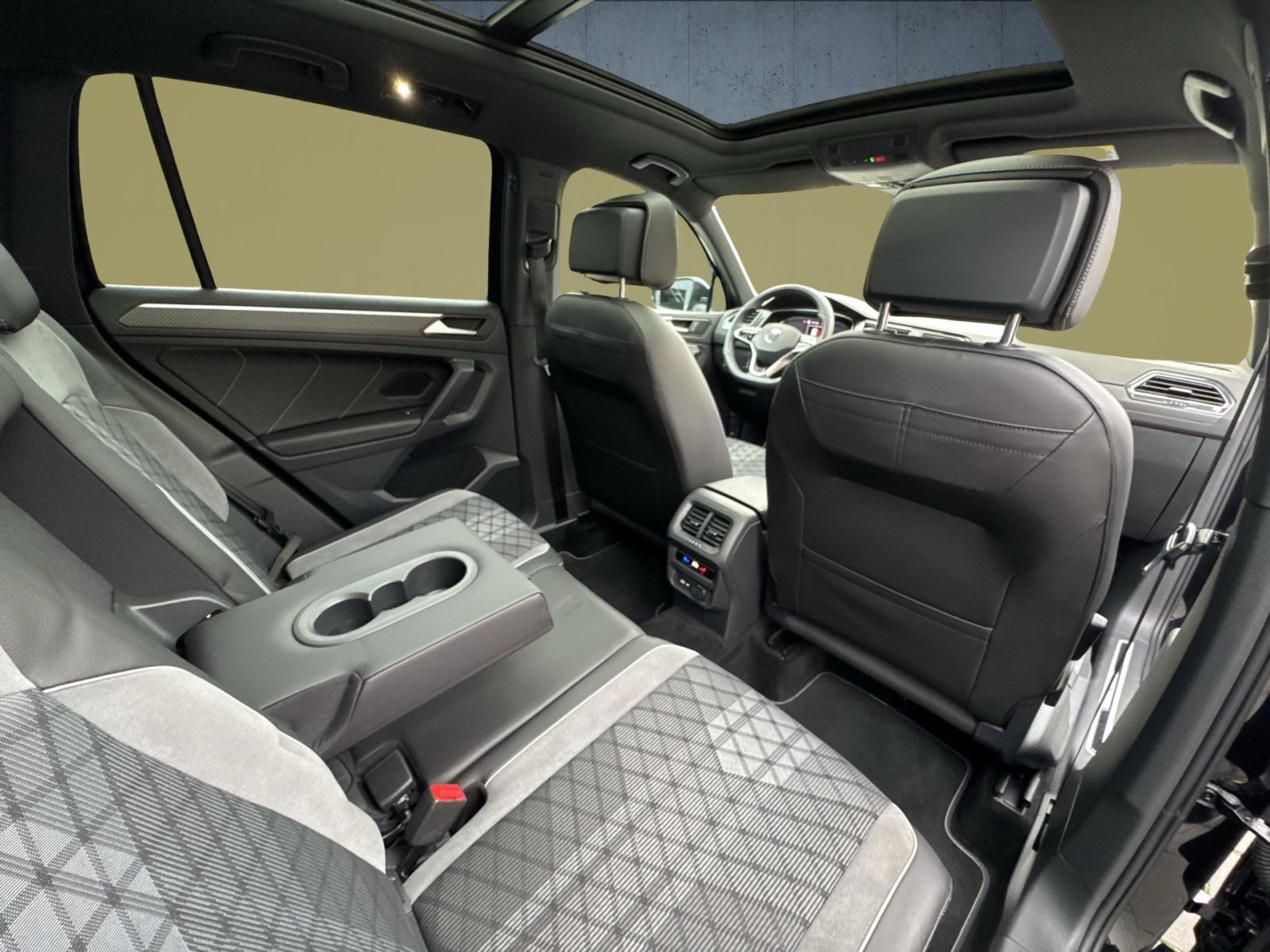 Volkswagen - Tiguan_18 Volkswagen - Tiguan_18