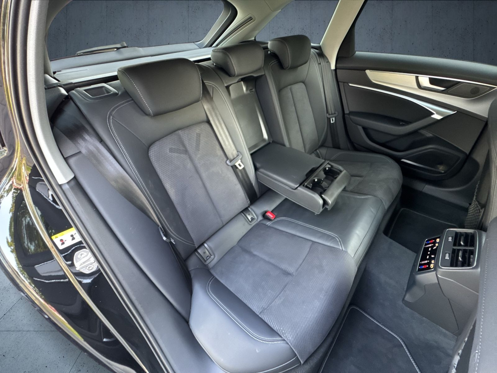Audi - S6 Avant_19