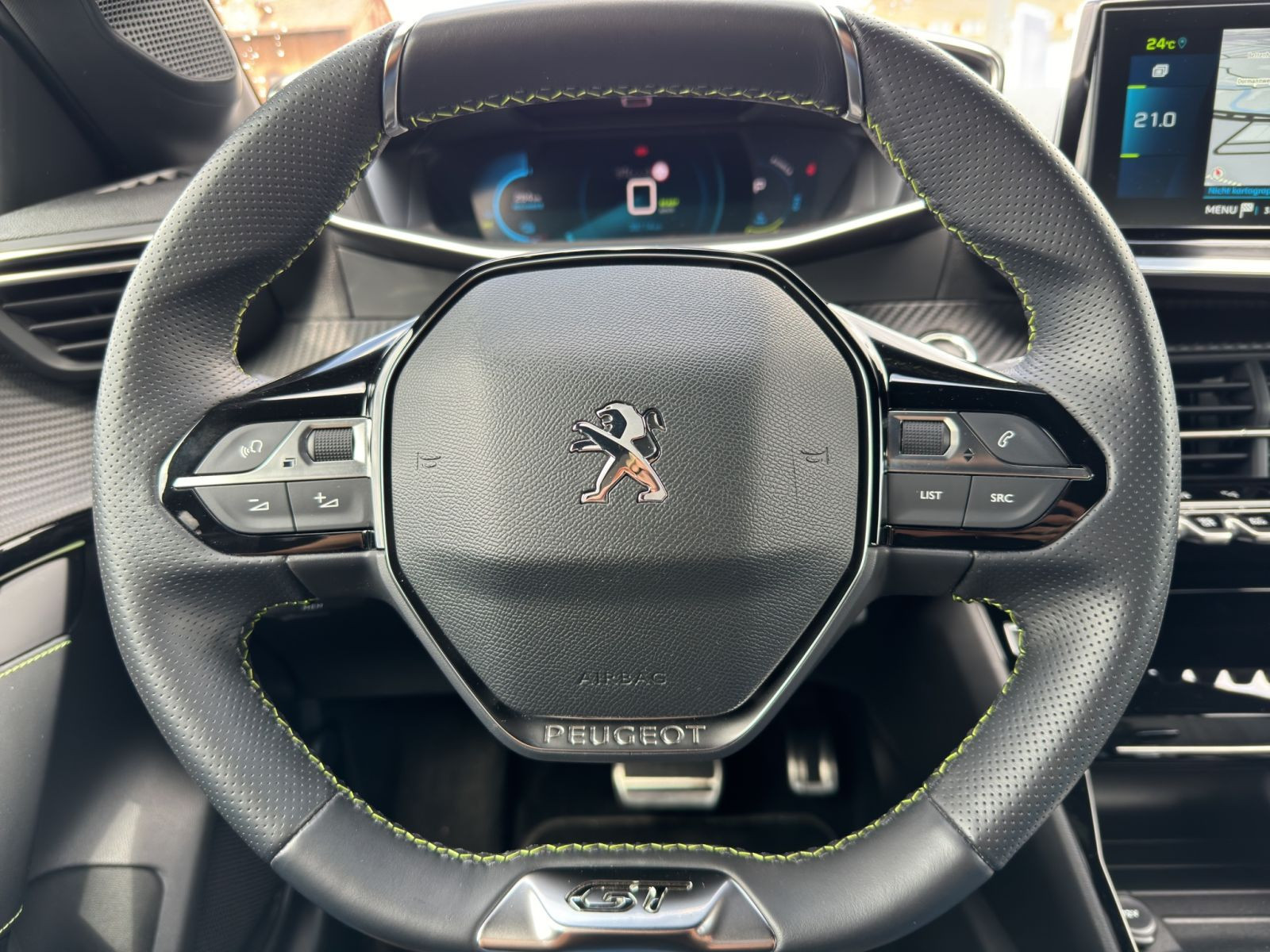 Peugeot - 208_15