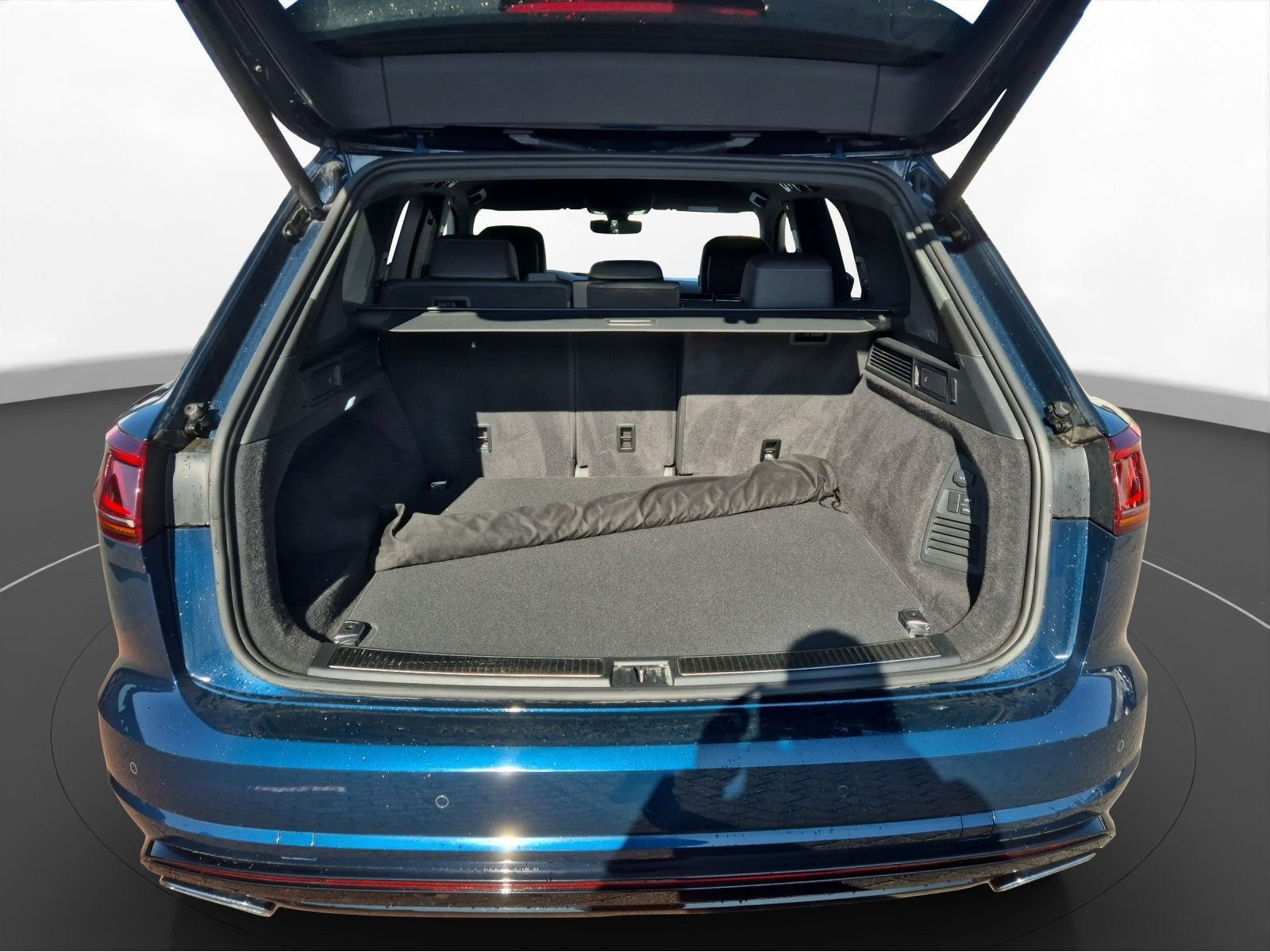 Volkswagen - Touareg_8
