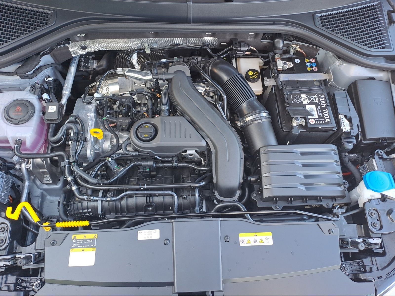 Volkswagen - T-Roc_18