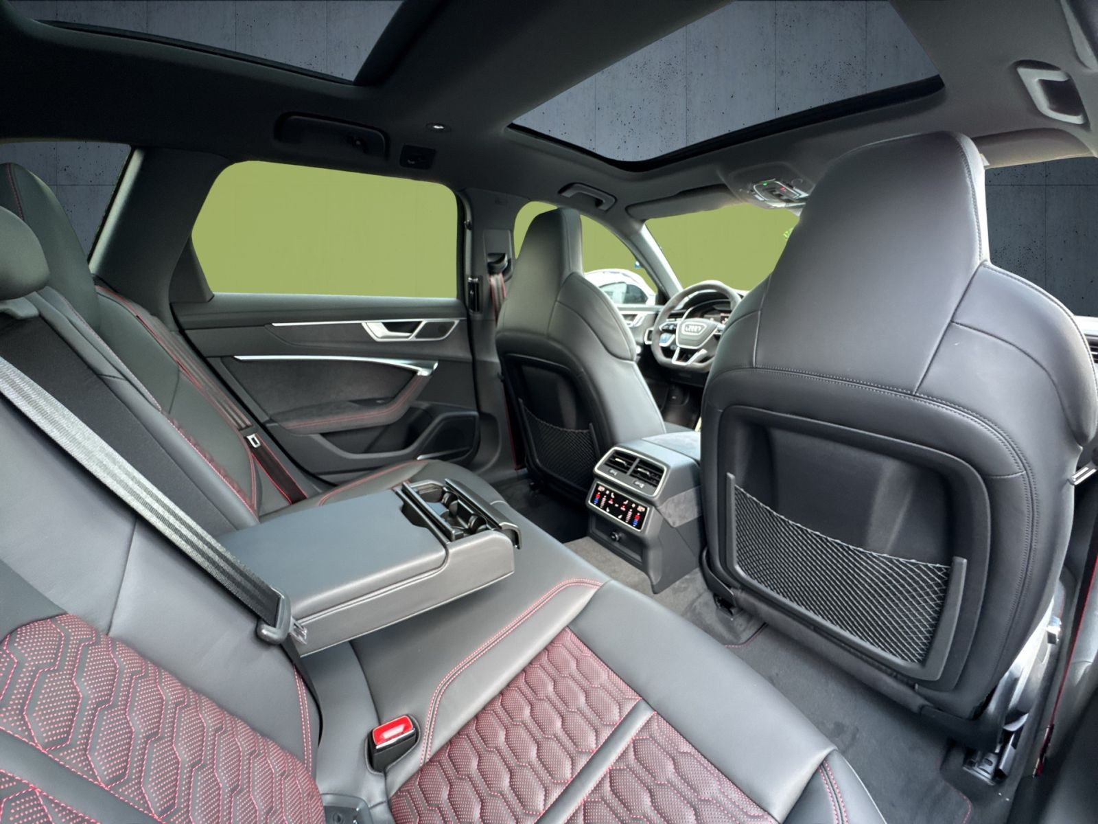 Audi - RS 6_21